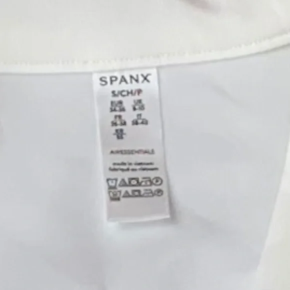 SPANX Air Essential Tie Wrap Top - Picture 5 of 10
